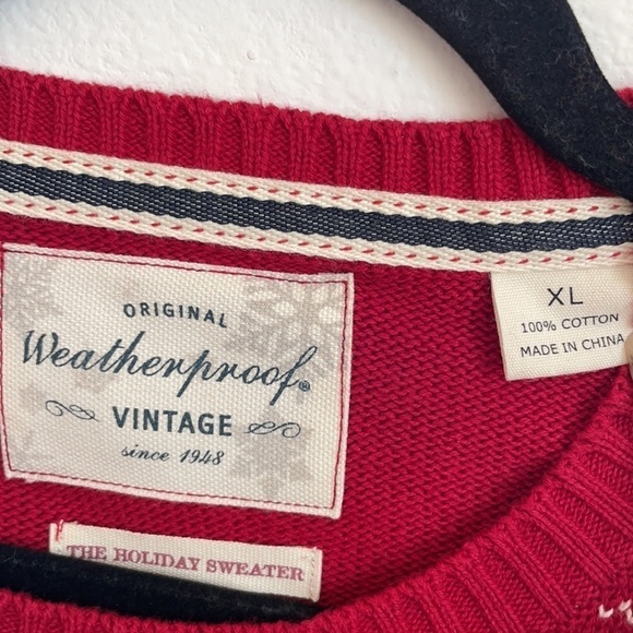 Weatherproof red white snowflake holiday sweater - Picture 3 of 5